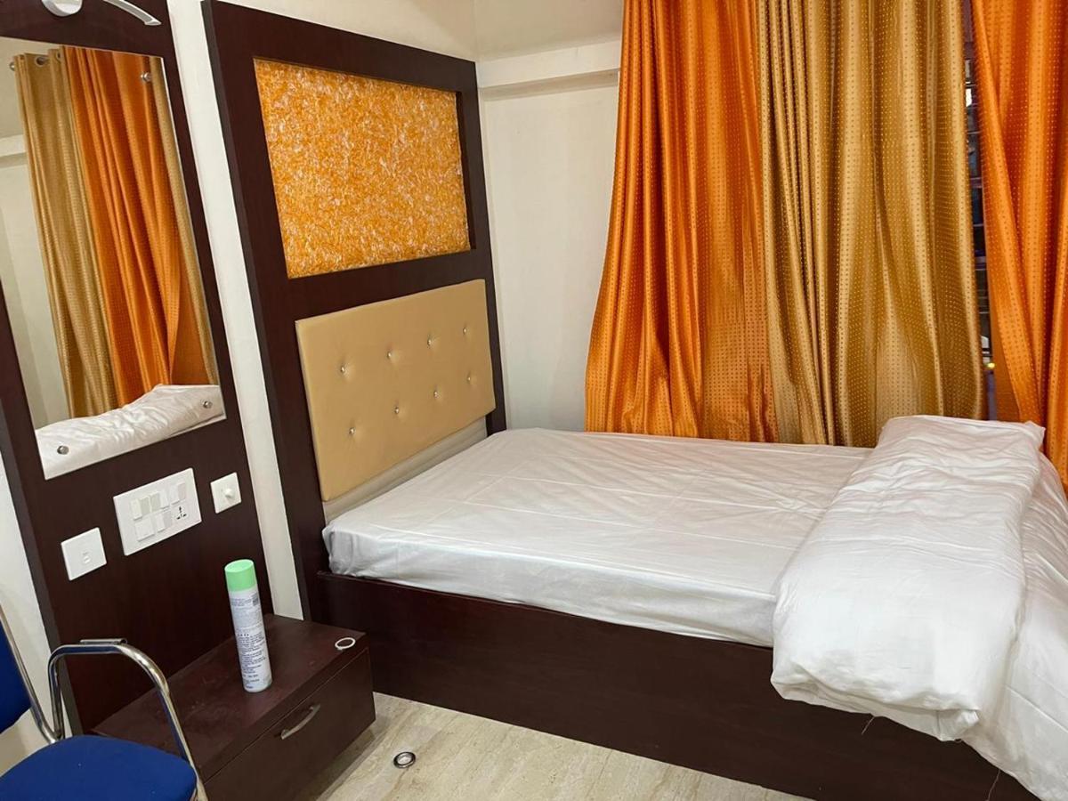 Bassac Residency Hotel Changanacheri Luaran gambar