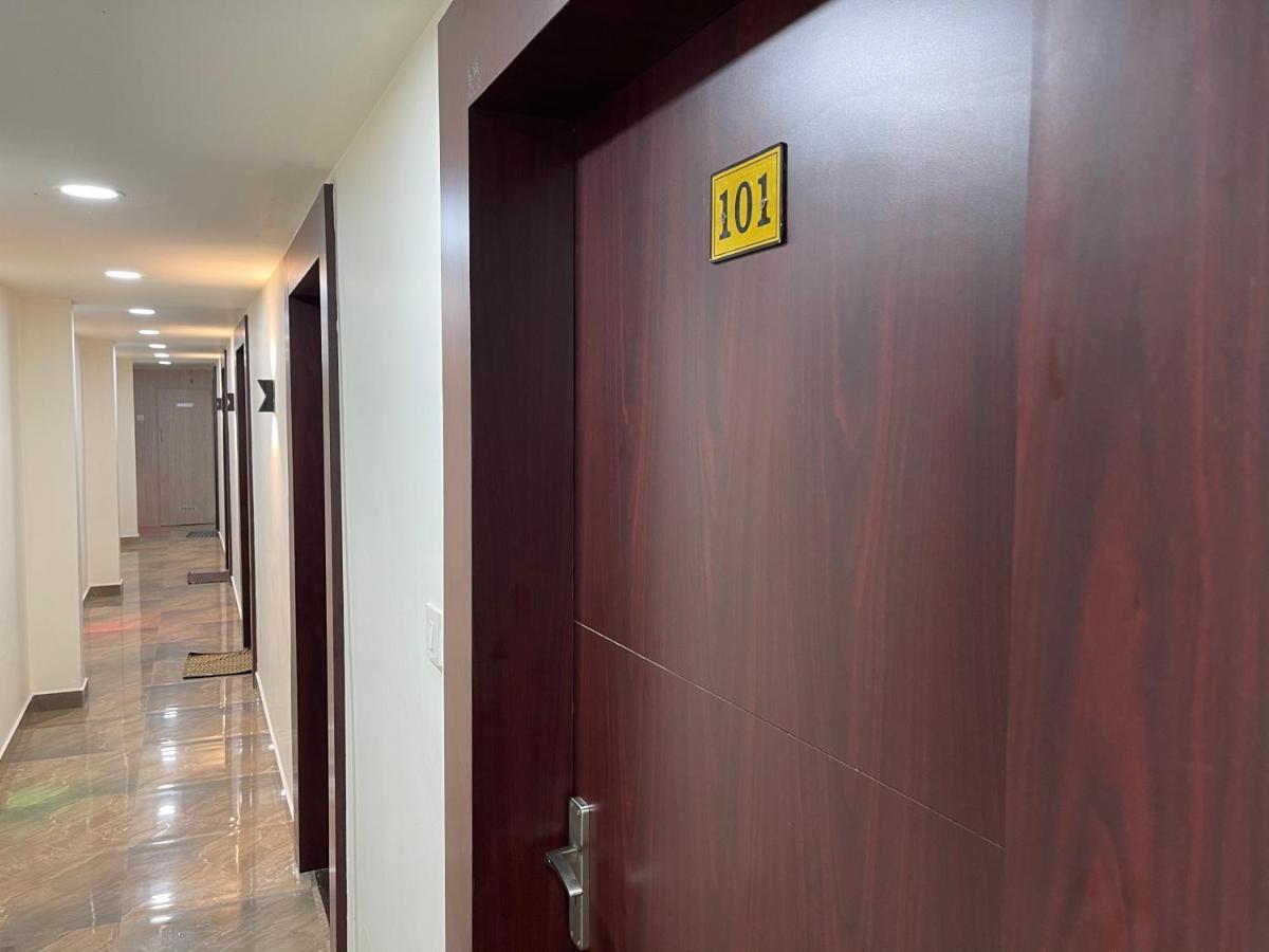 Bassac Residency Hotel Changanacheri Luaran gambar